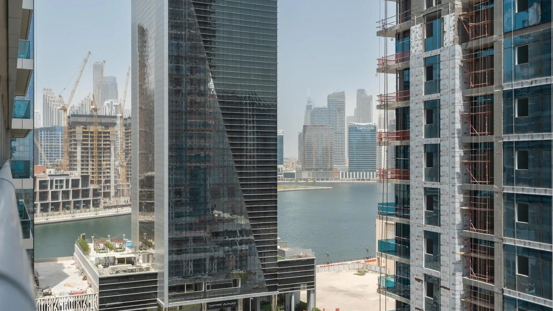 Vacay Lettings - Elite Residence Business Bay - Studio ドバイ