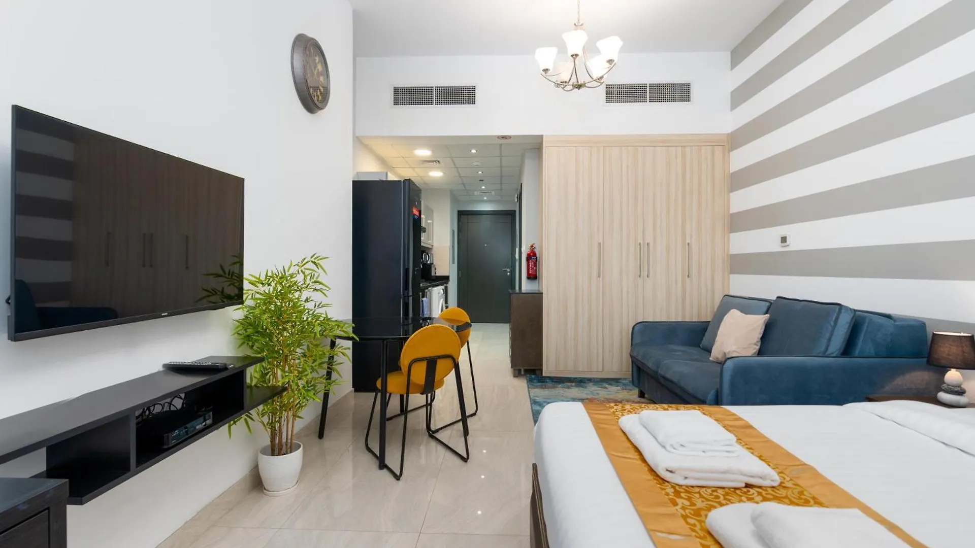 Vacay Lettings - Elite Residence Business Bay - Studio ドバイ