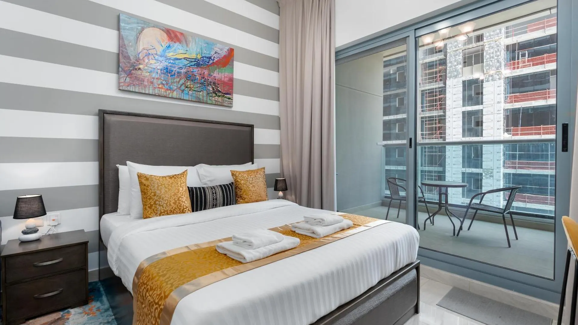 Vacay Lettings - Elite Residence Business Bay - Studio Dubai